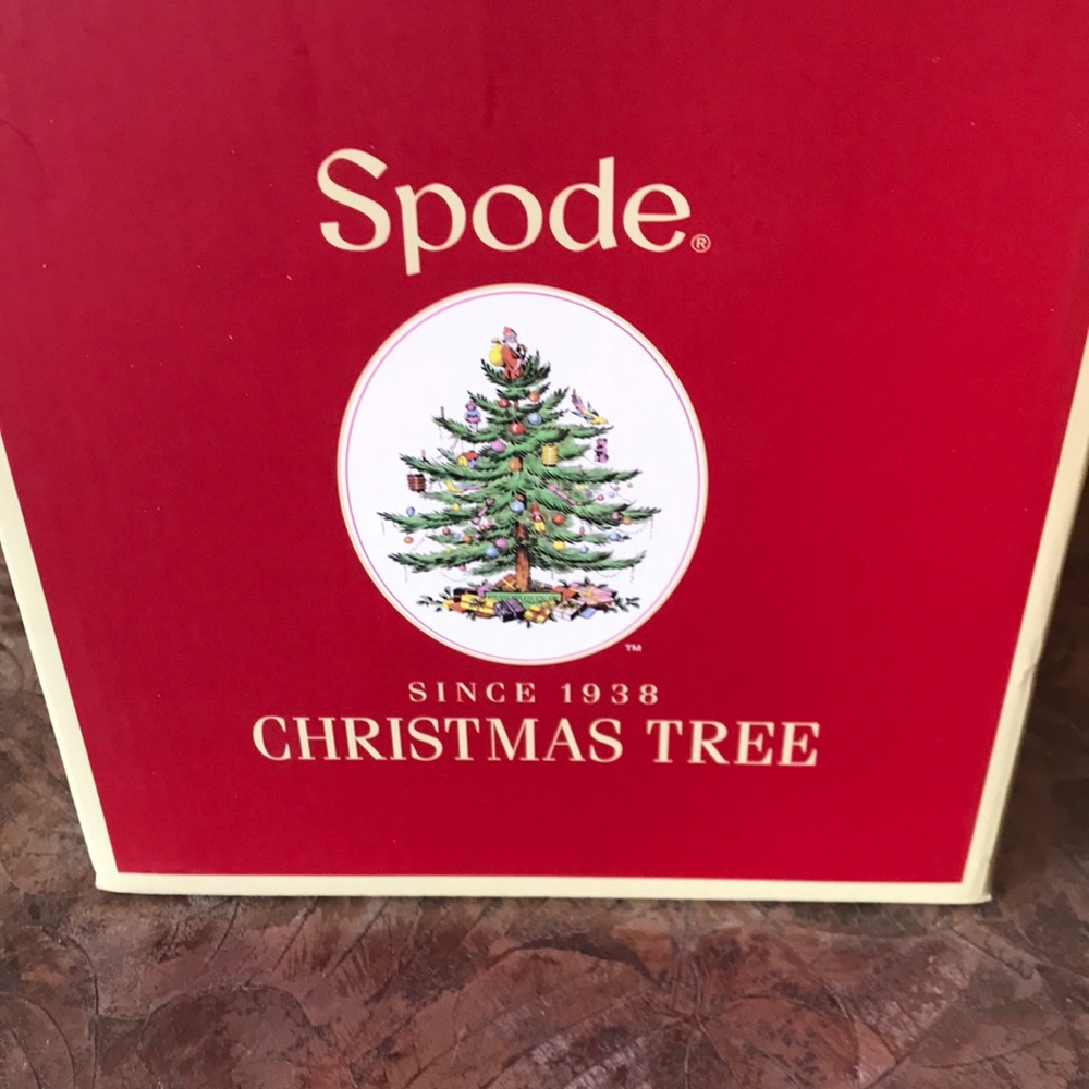 Spode set of four Christmas wine glasses